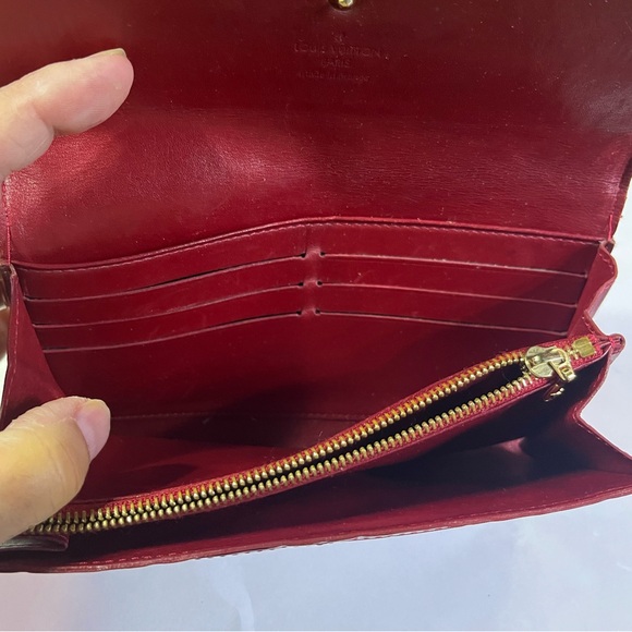 LV Red Vernis Long Wallet Louis Vuitton Amarante Monogram Vernis Sarah Red - Picture 13 of 16